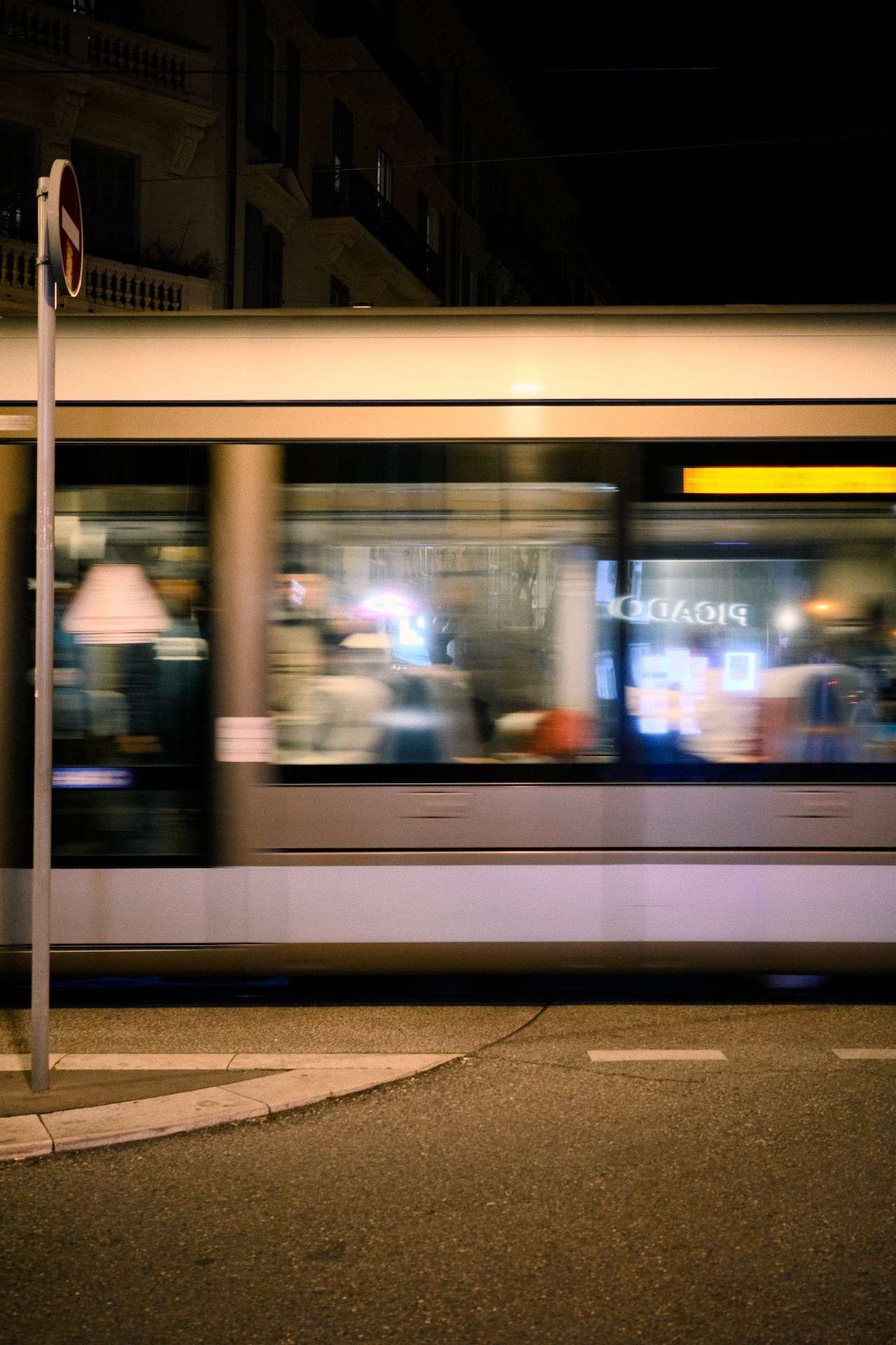 blurred-tram.jpg
