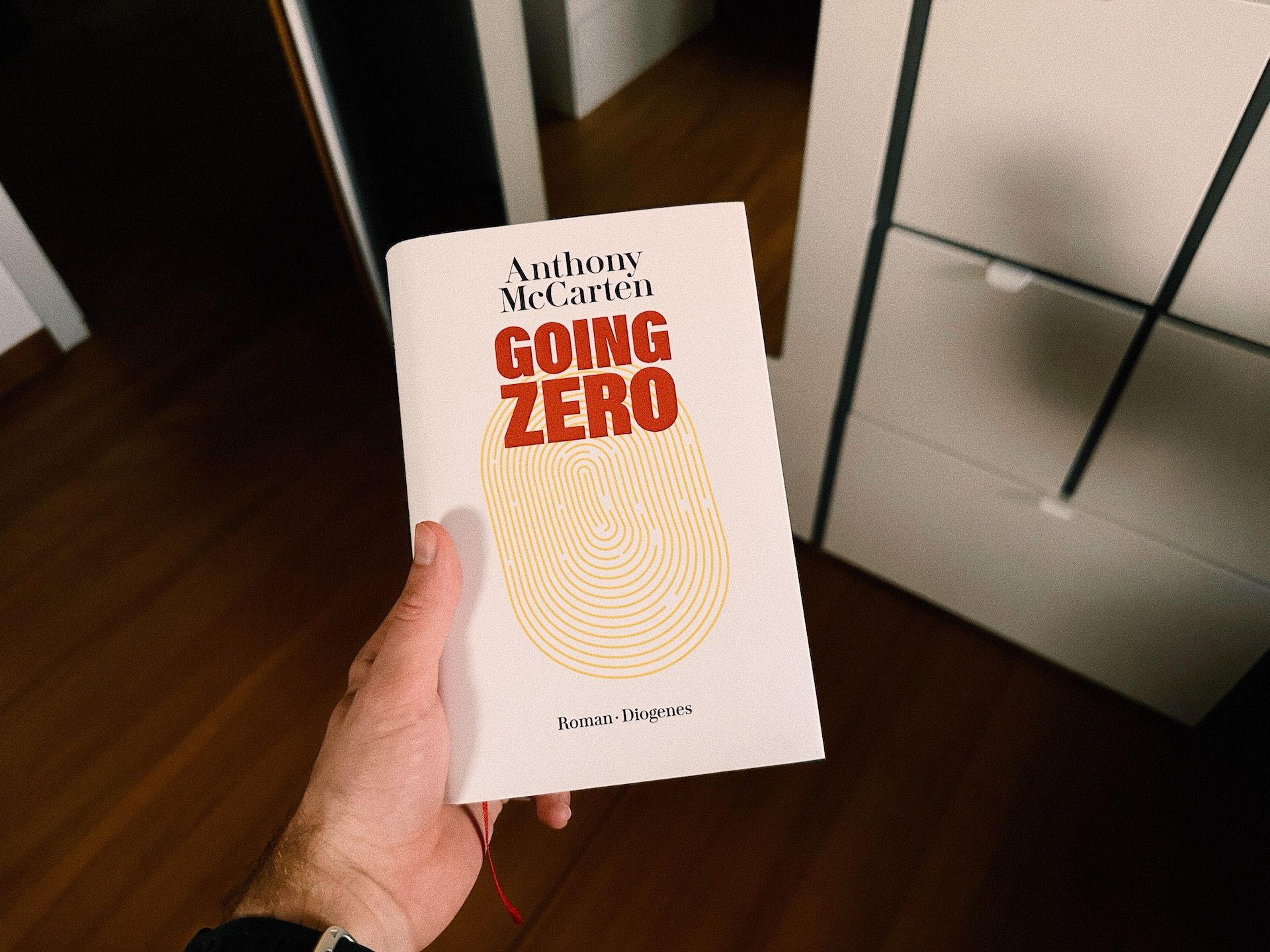 The cover of Going Zero